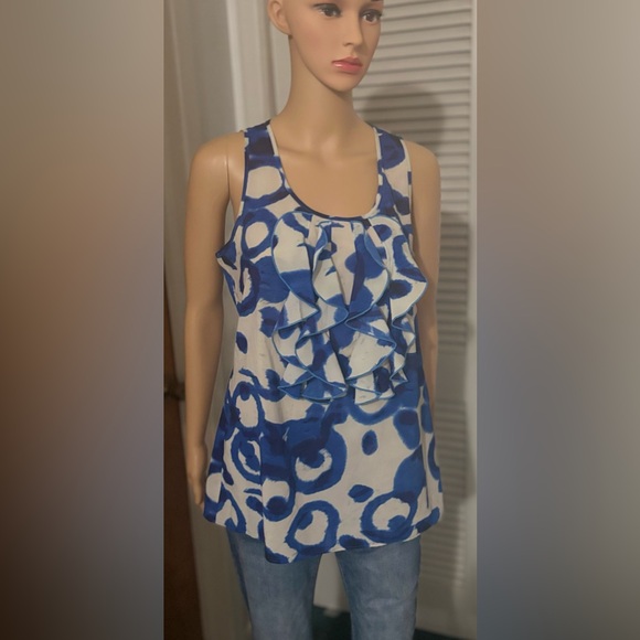 Sleeveless Spring Top - Picture 12 of 15
